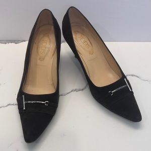 Tod’s Brown Leather Suede Heels Shoes With Engraved Decoration